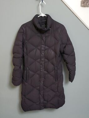 The NORTH FACE Women's Black Quilted Long Puffer Coat (sz M)
